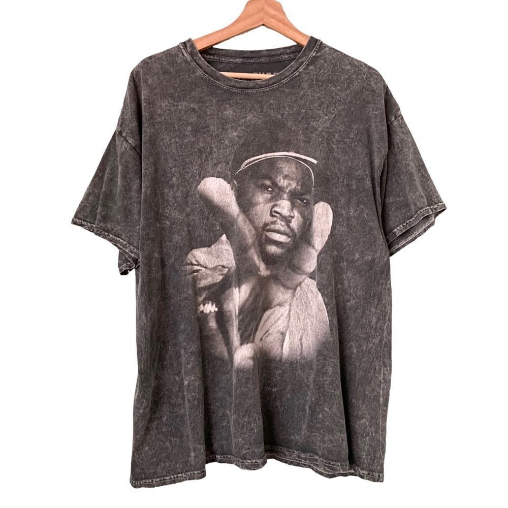 Ice Cube Graphic Tee Crewneck Short Sleeve in Size XL